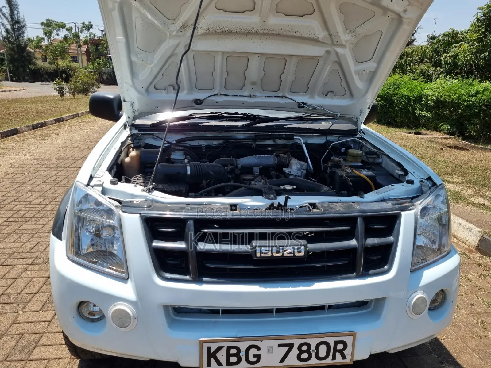 Isuzu D-MAX 2015 White