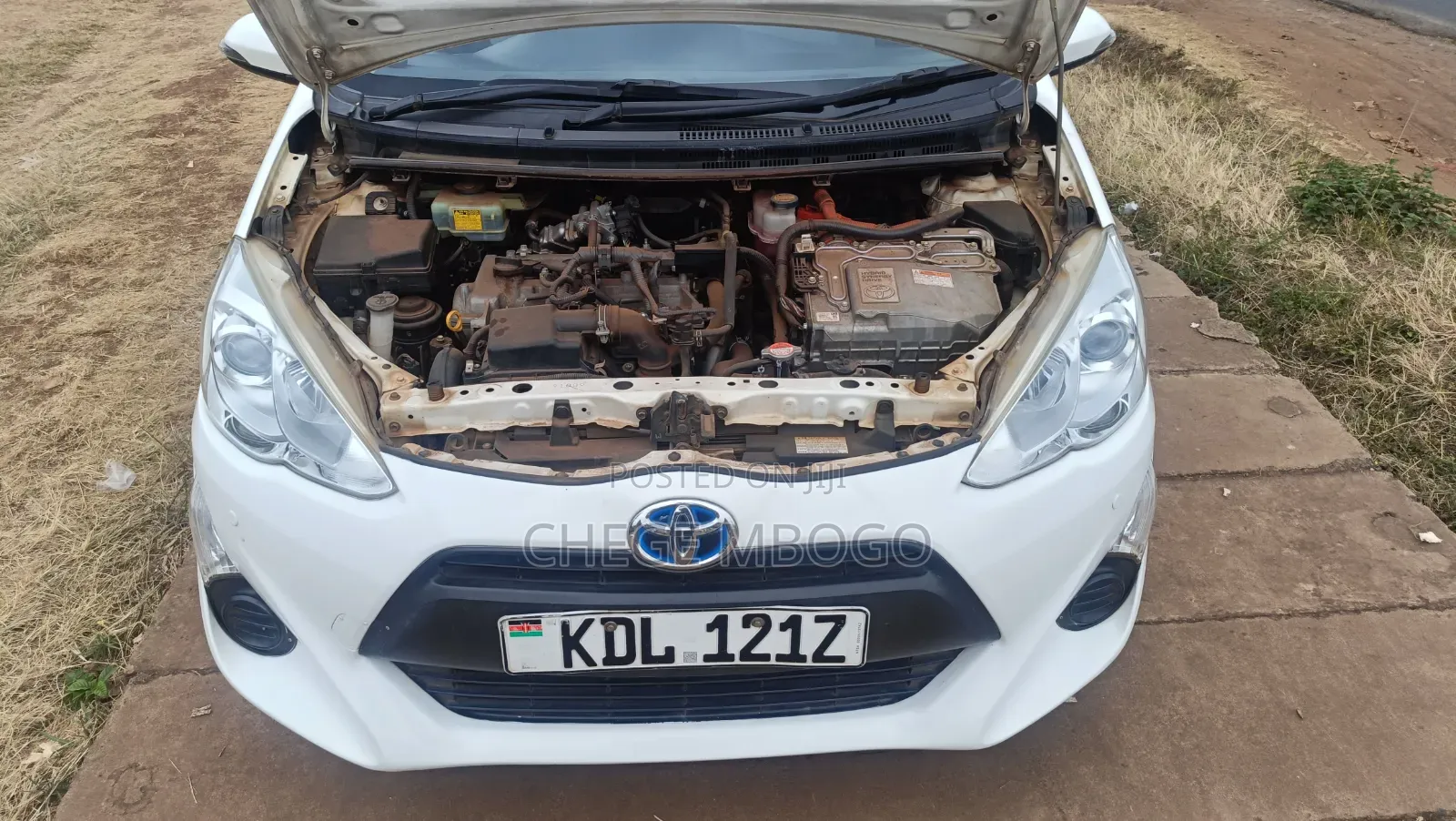 Toyota Aqua 2016 White