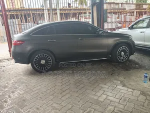 Mercedes-Benz 350D 2015