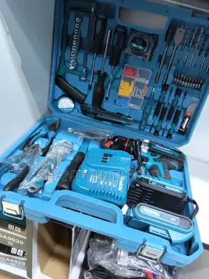 Cordless Makita Drill Set