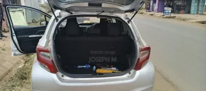 Toyota Vitz 2016 Silver