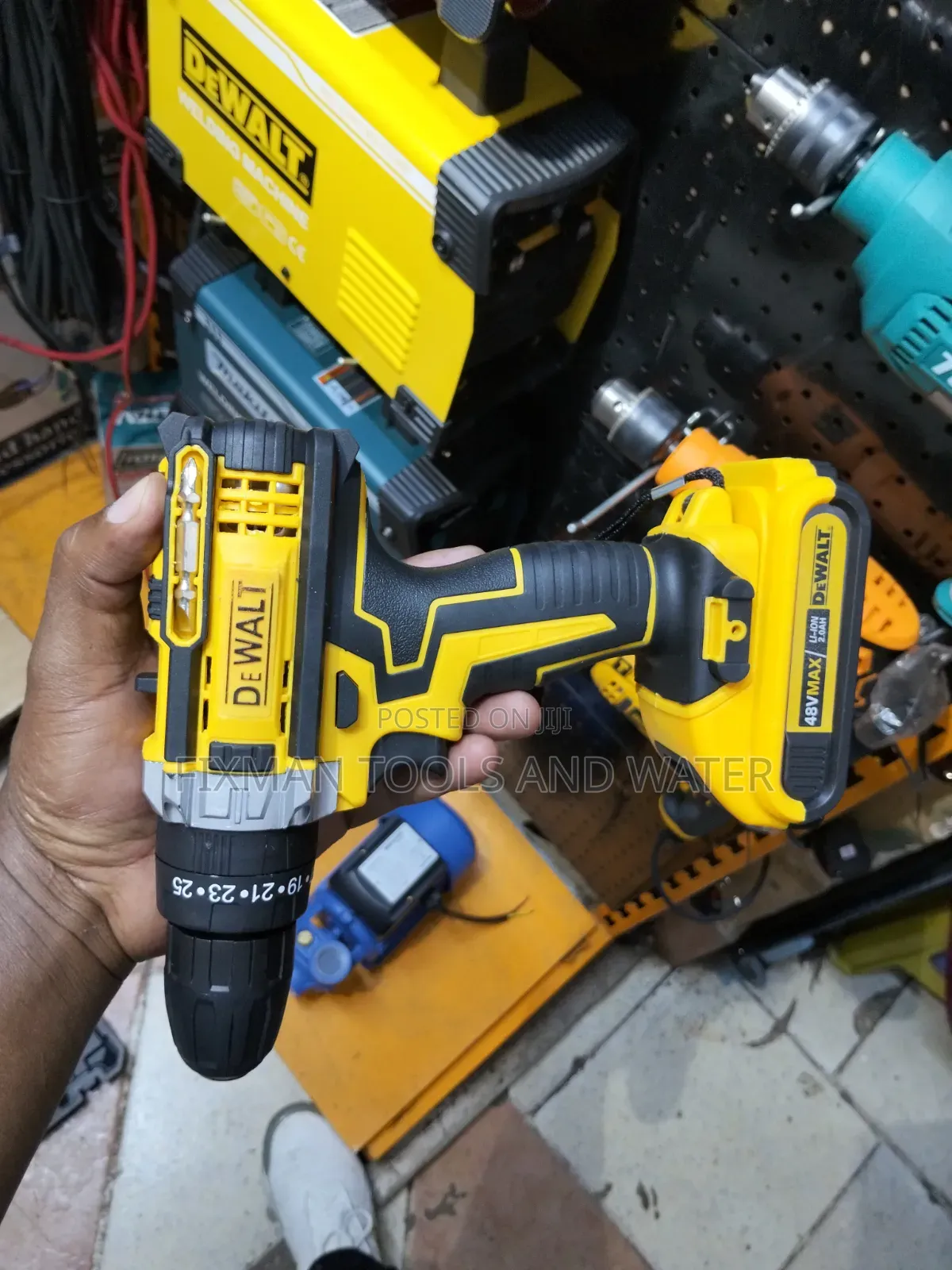 Top Dewalt Cordless Drill With Hammer 48Volts 2 Battery Charger