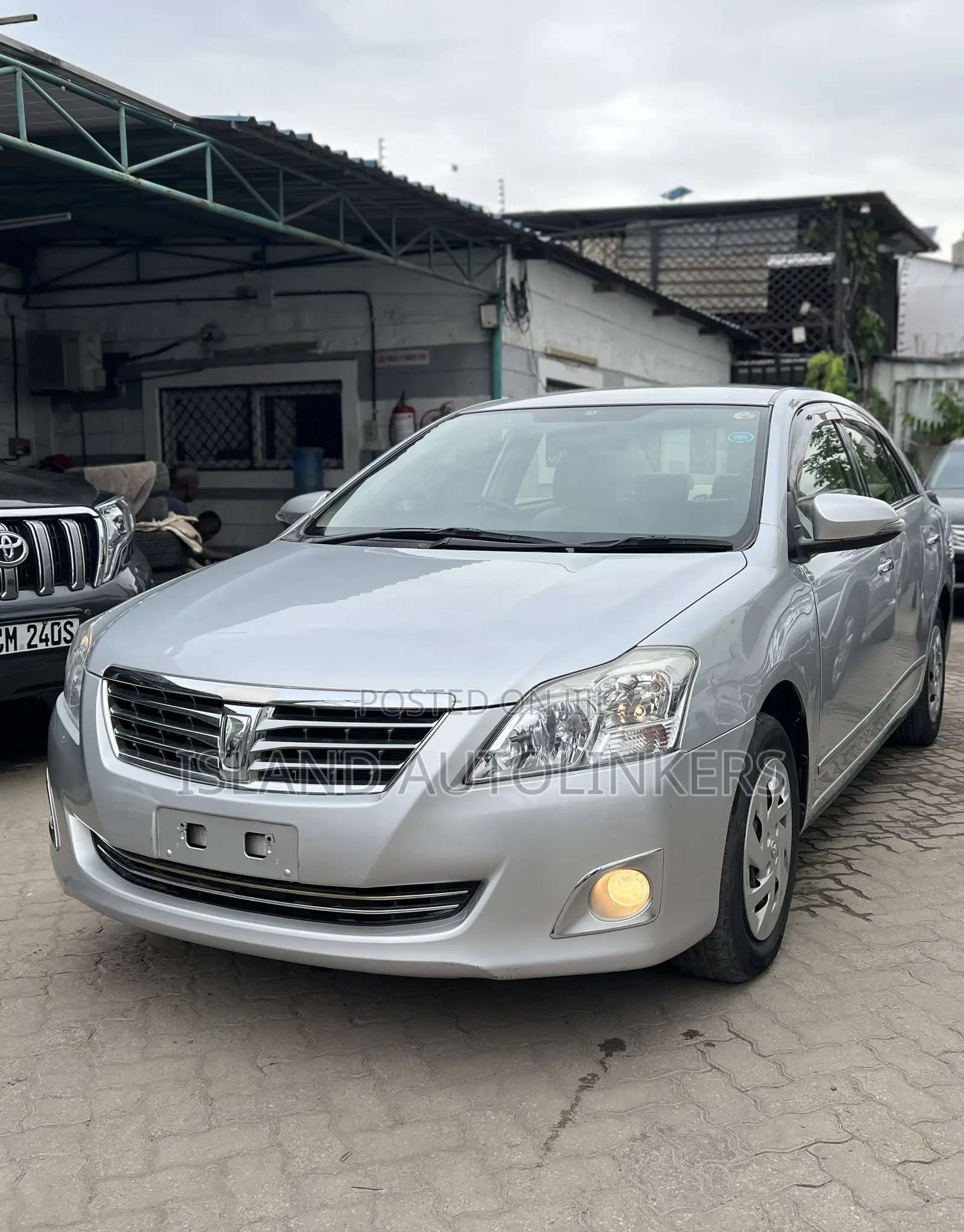 Toyota Premio 1.5 FWD 2013 Silver