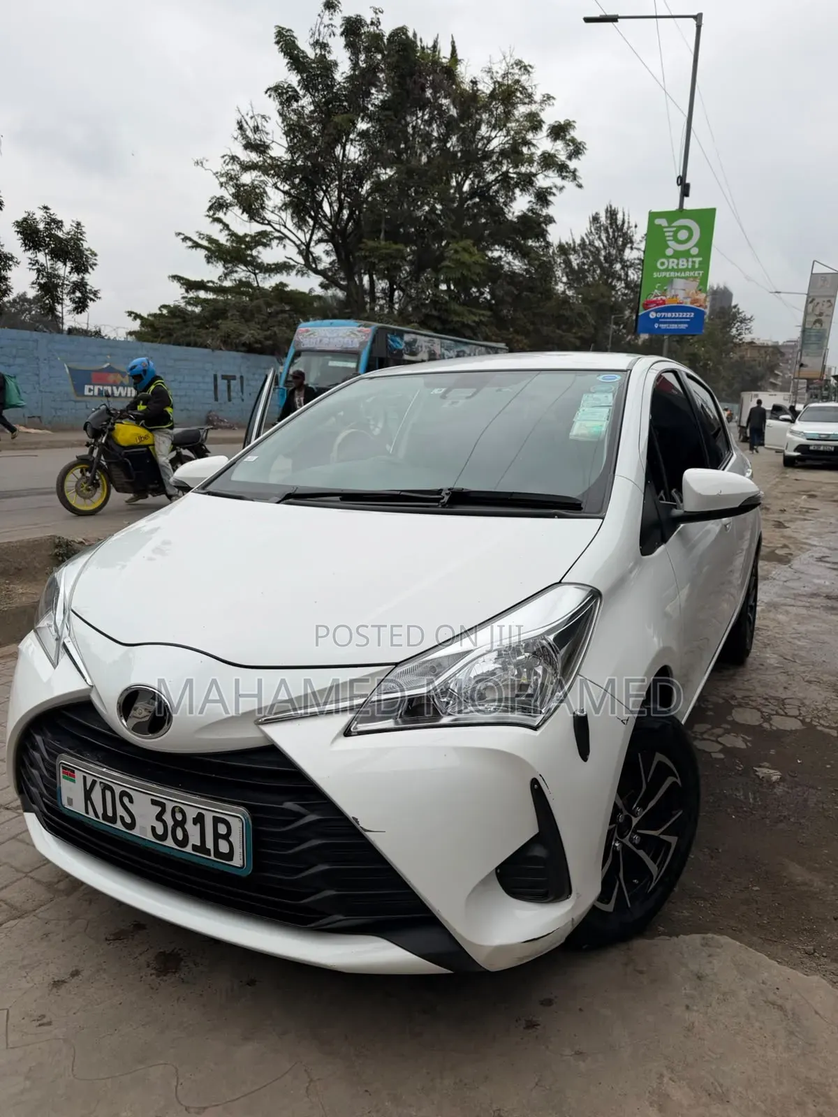 Toyota Vitz 2017 White