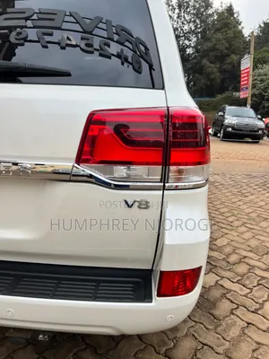 Toyota Land Cruiser 4.5 V8 TD 2019 White