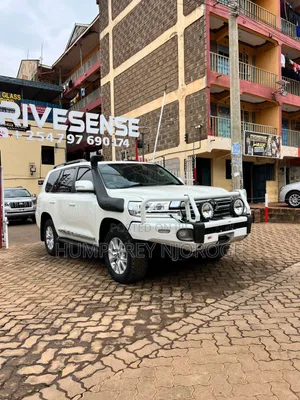 Toyota Land Cruiser 4.5 V8 TD 2019 White