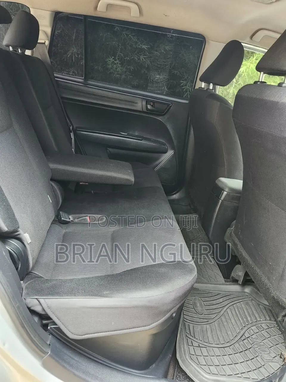 Toyota Corolla Fielder 2017 Silver