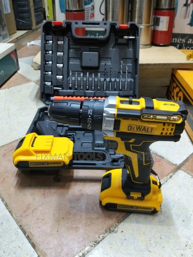Powerful Dewalt Cordless Drill 2 Battery 48 Volt With Charger