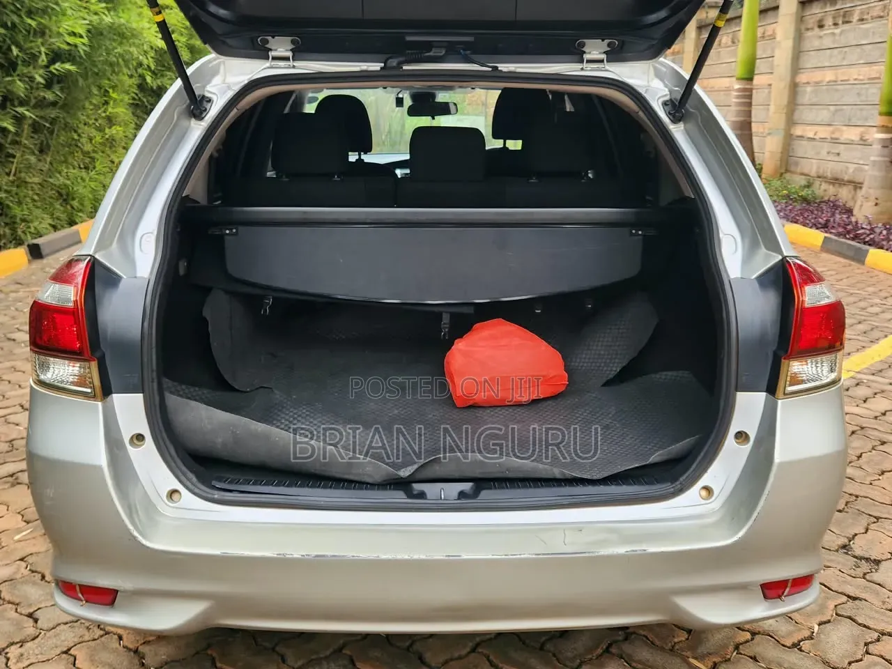 Toyota Corolla Fielder 2017 Silver