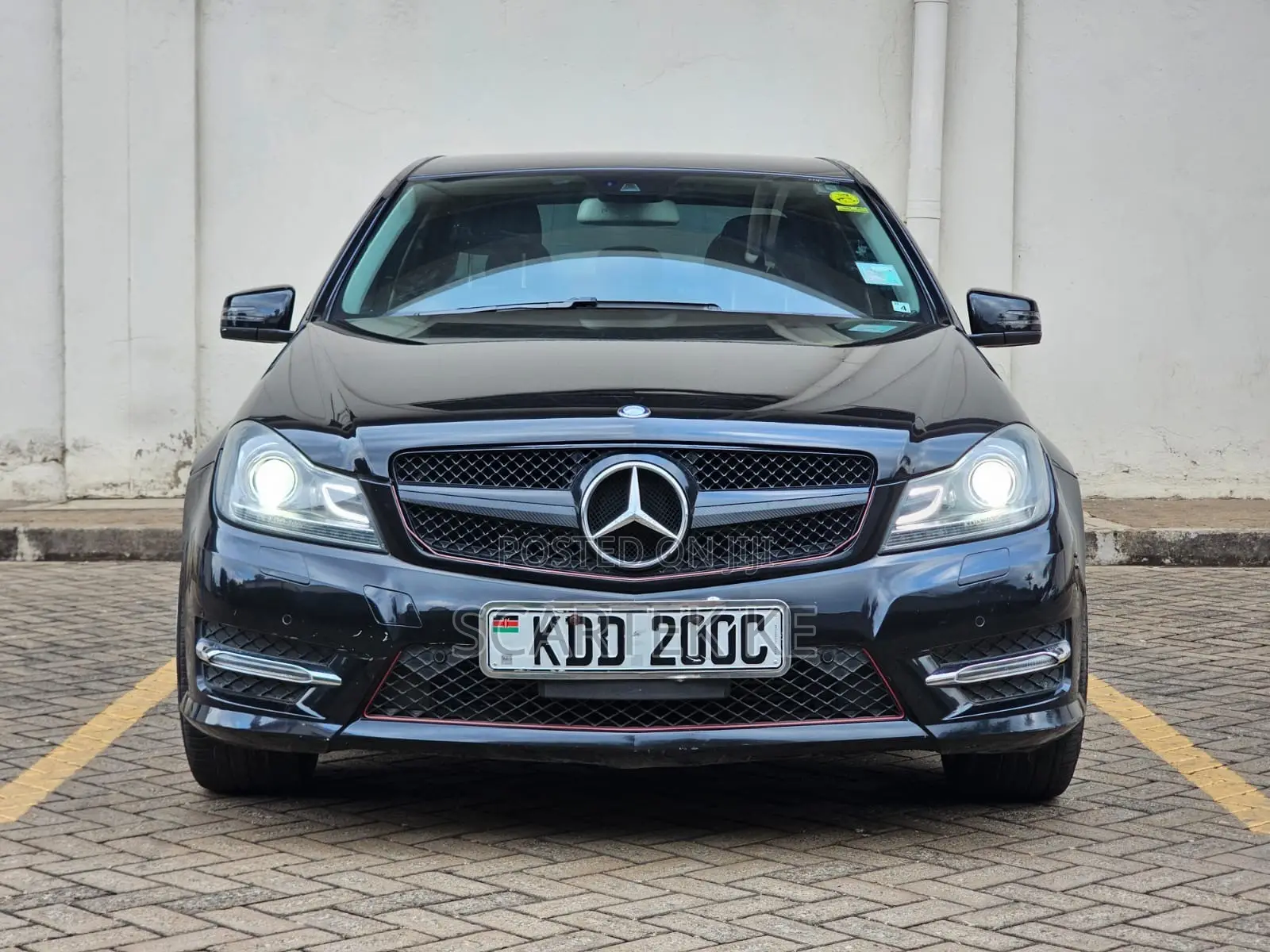 Mercedes-Benz C200 2014 Black
