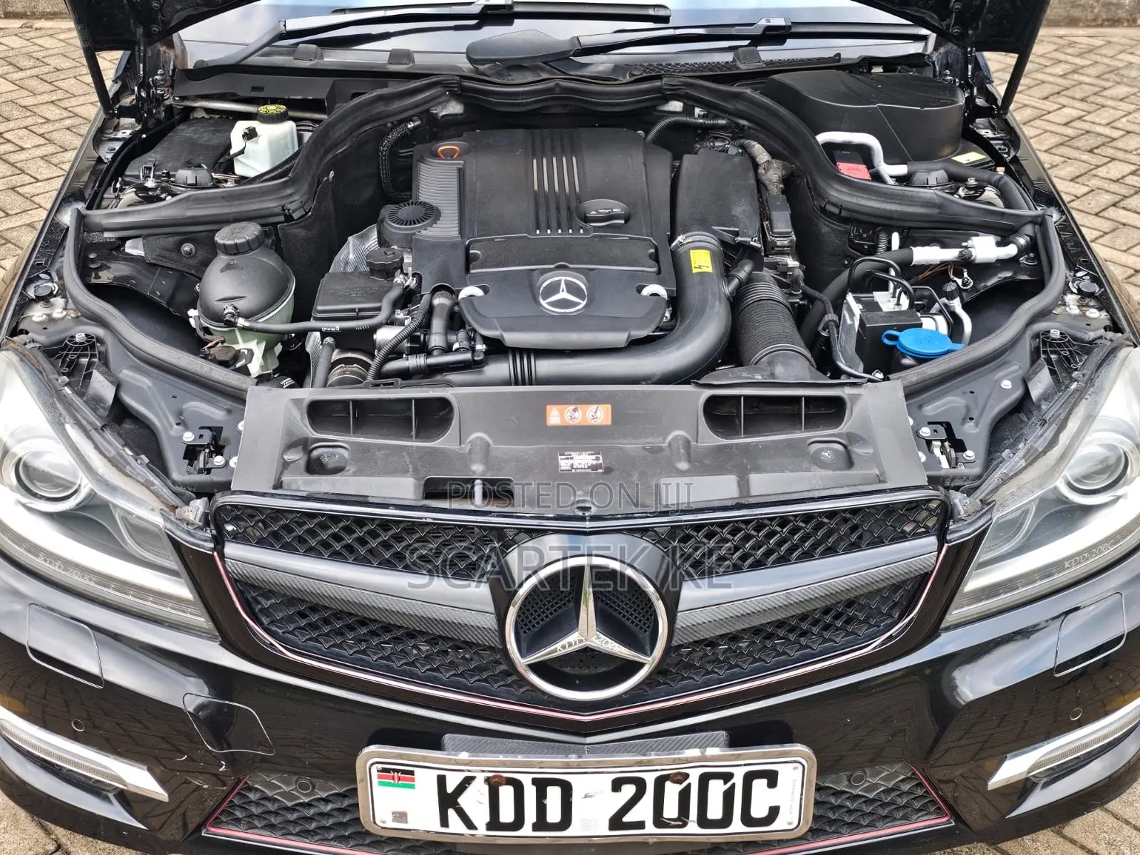Mercedes-Benz C200 2014 Black
