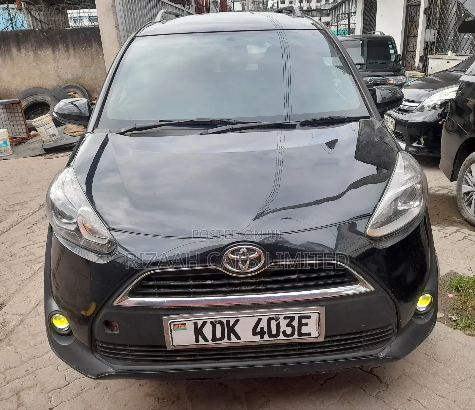 Toyota Sienta 2016 Black