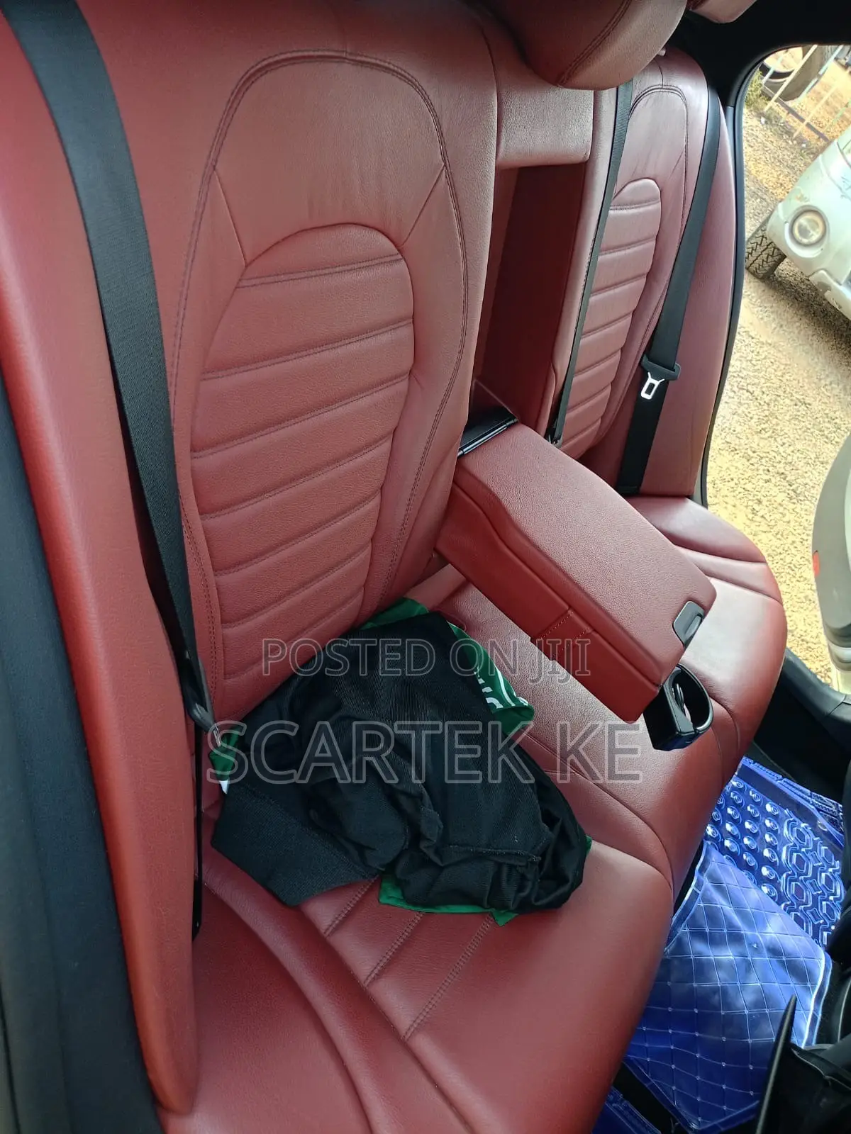 Mercedes-Benz C250 2015 Silver