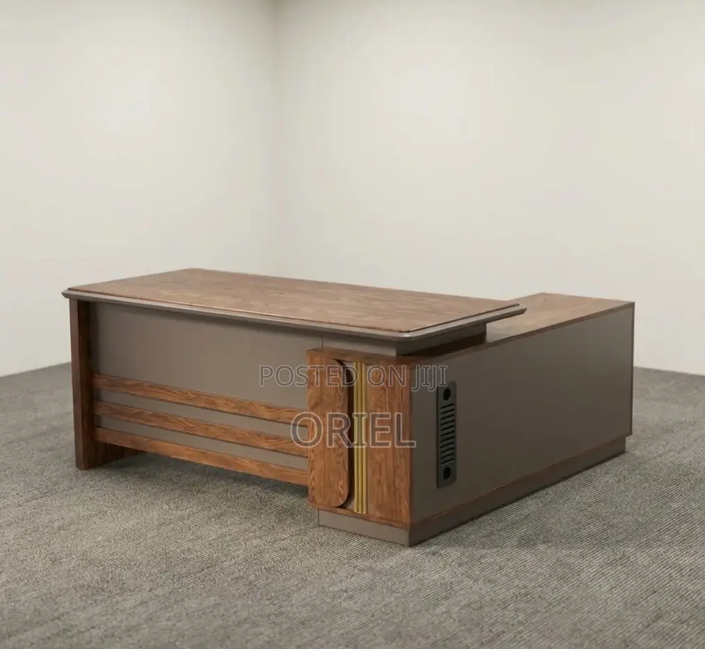 Executice Office Desk : 1.8M L-Shaped Table