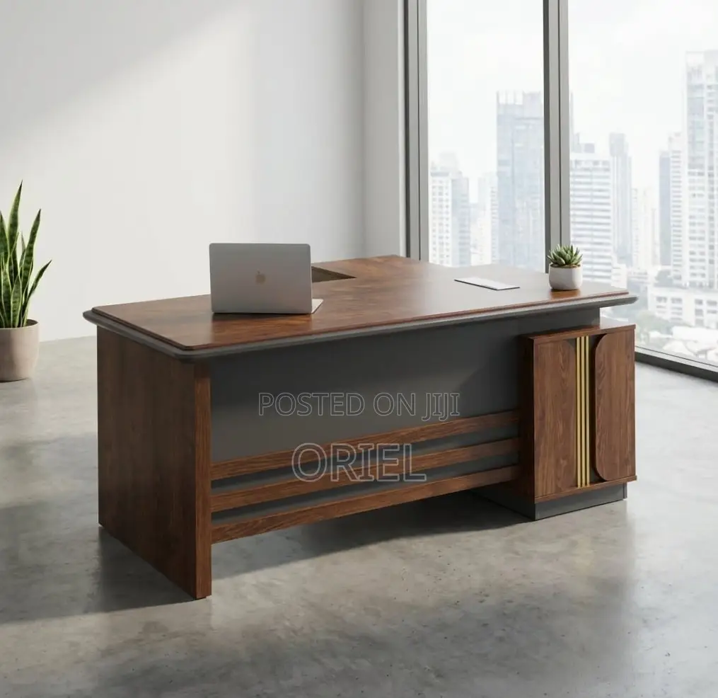 Executice Office Desk : 1.8M L-Shaped Table