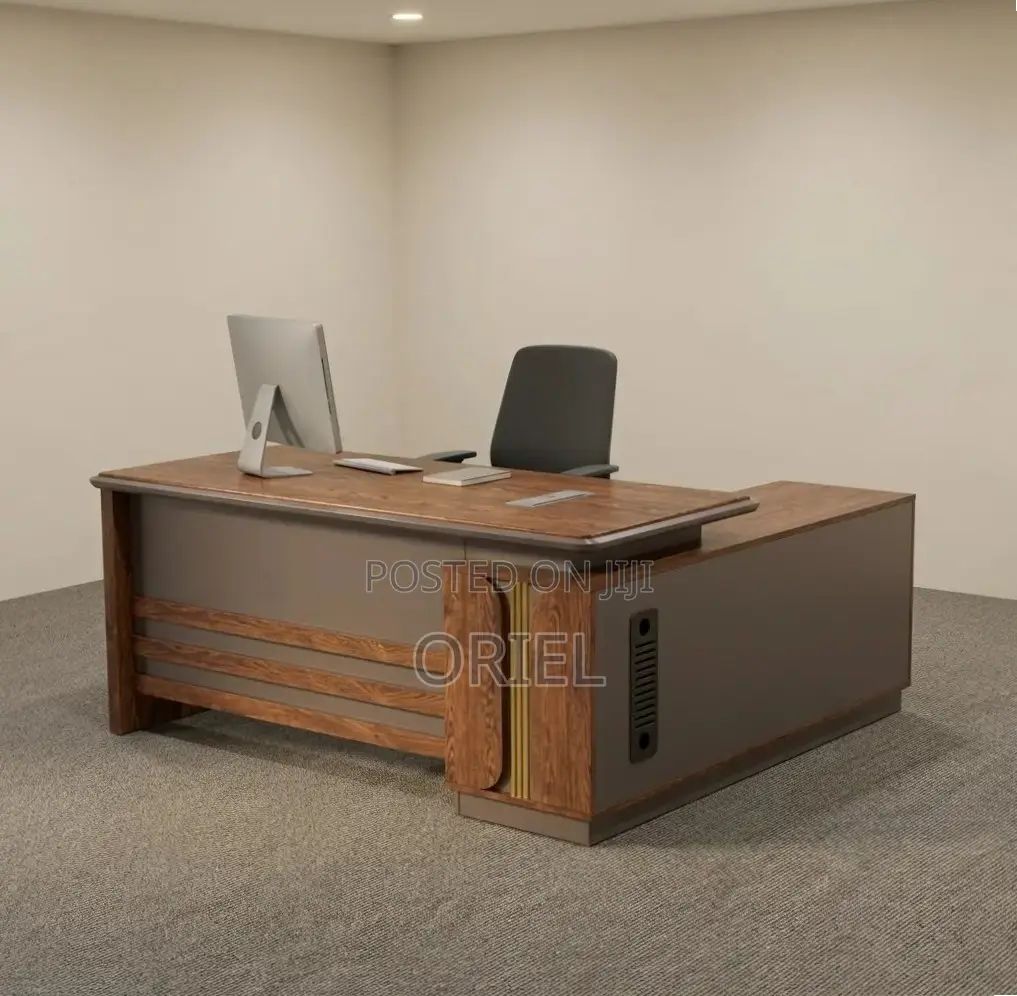 Executice Office Desk : 1.8M L-Shaped Table