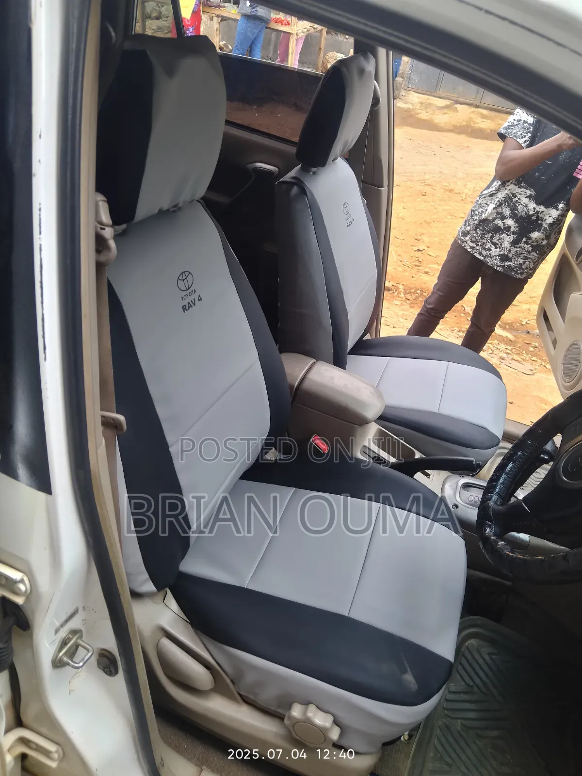 Toyota RAV4 Seat Covers – Custom Made