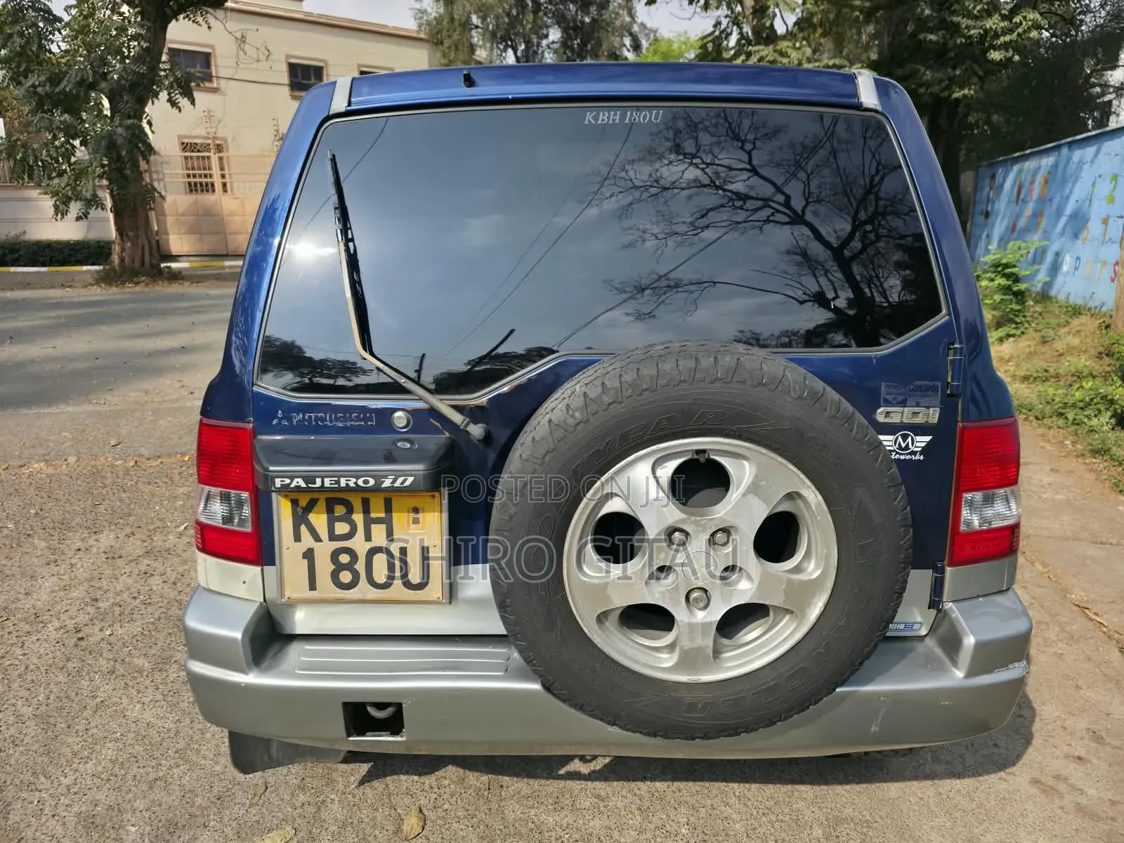 Mitsubishi Pajero 2002 Blue