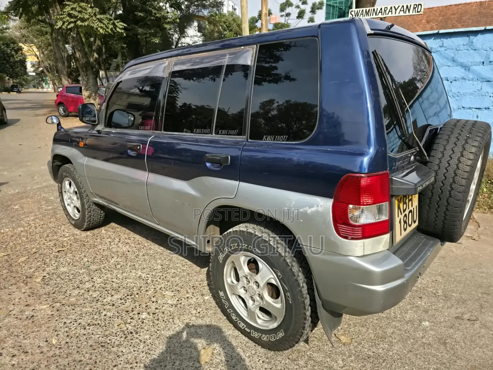 Mitsubishi Pajero 2002 Blue