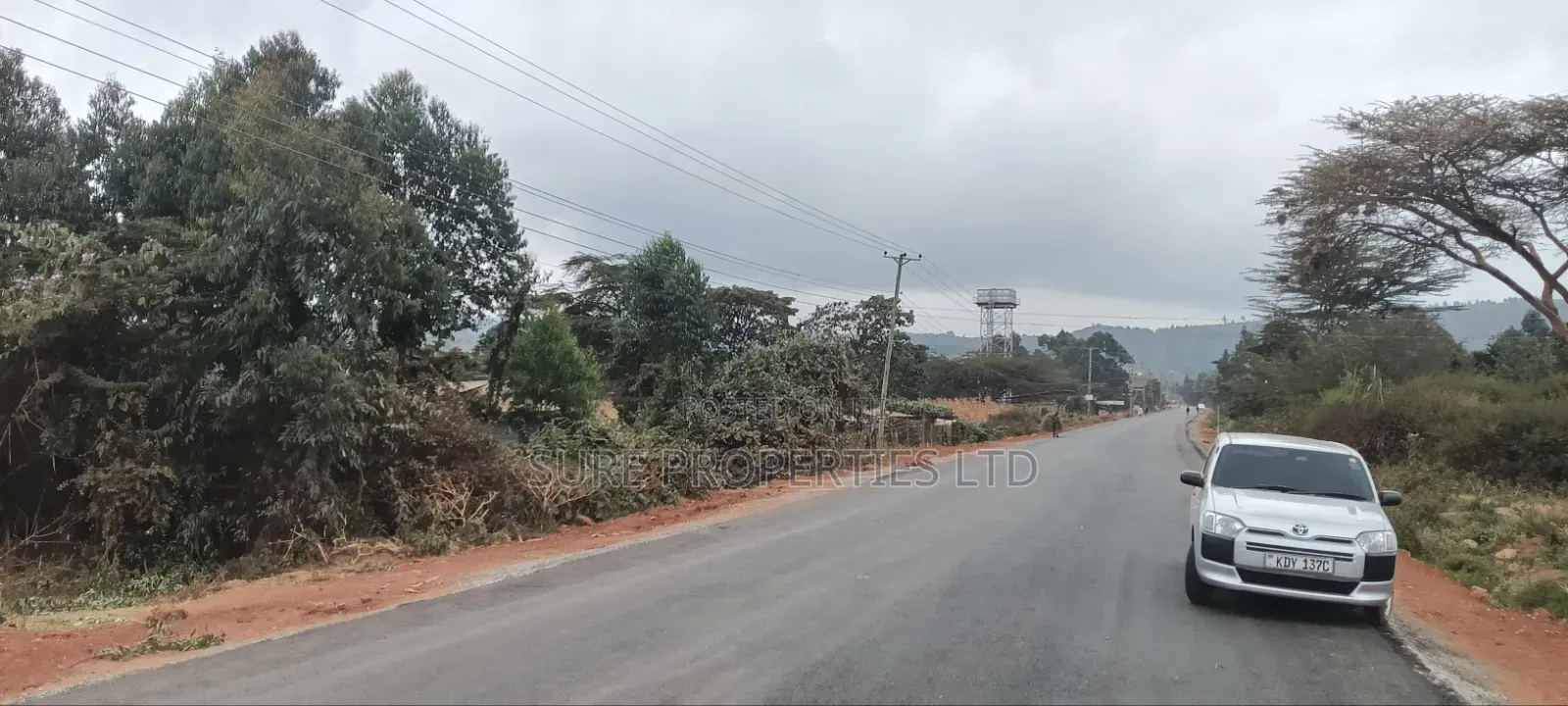 Kikuyu Prime 2 Acres in Nachu Mbomboini on Tarmac