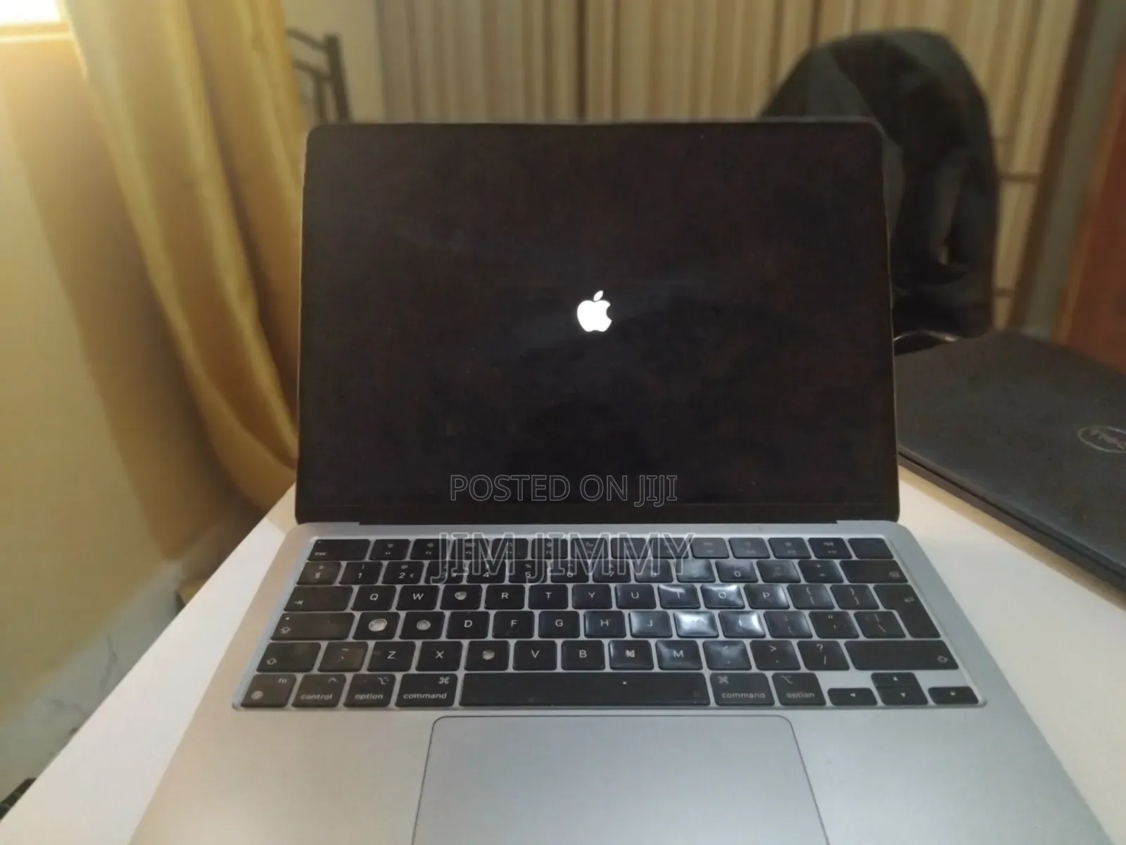 Laptop Apple MacBook Air 2022 M2 8GB Apple M2 SSD 256GB