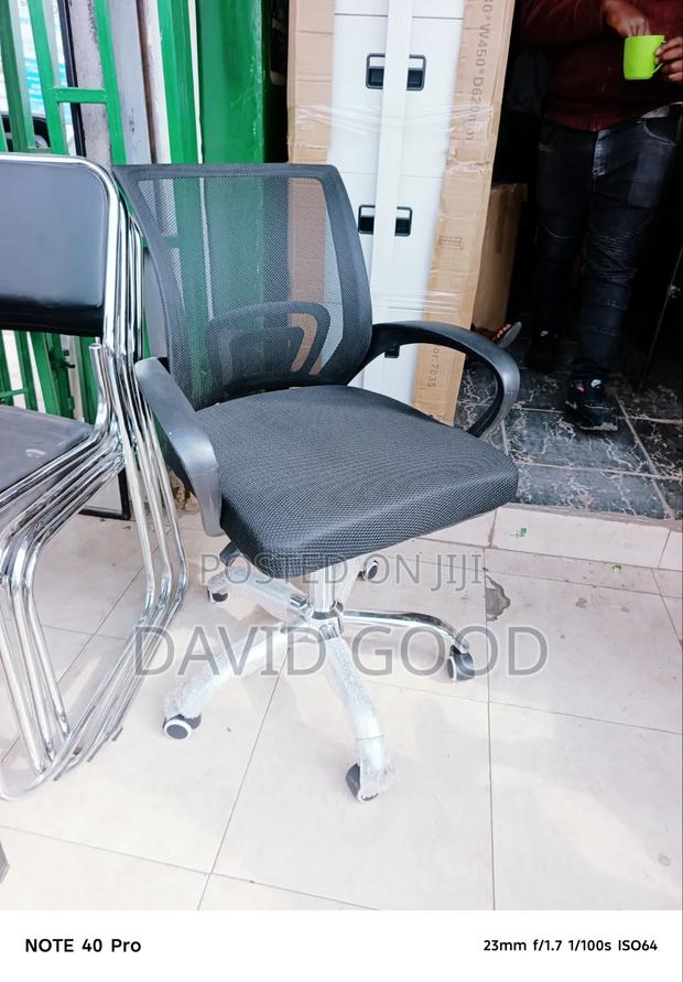 Mesh Chair Black - thumbnail 2