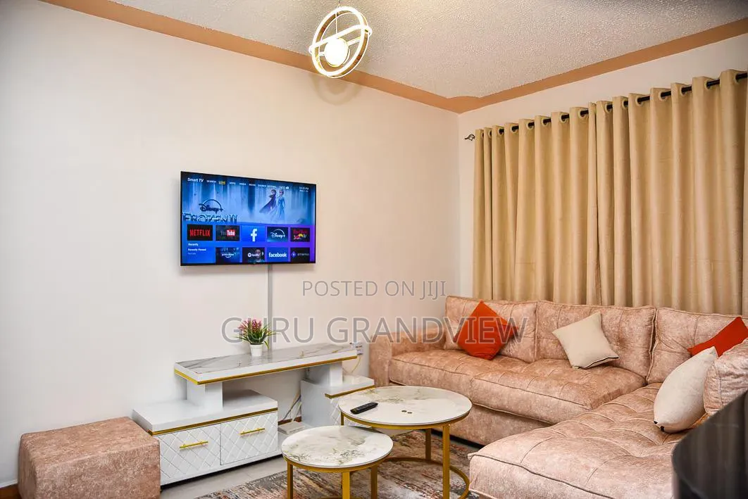 Meru 1 Bedroom Airbnb Makutano Luqman