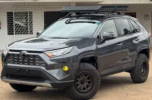 Toyota RAV4 2021 Black
