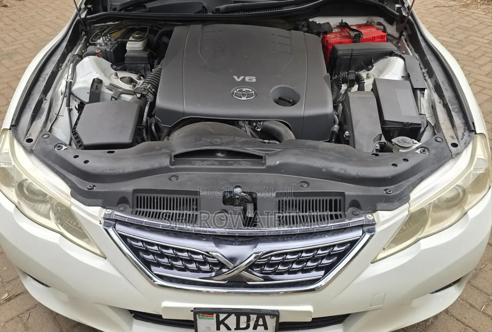 Toyota Crown 2012 White