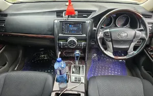 Toyota Crown 2012 White