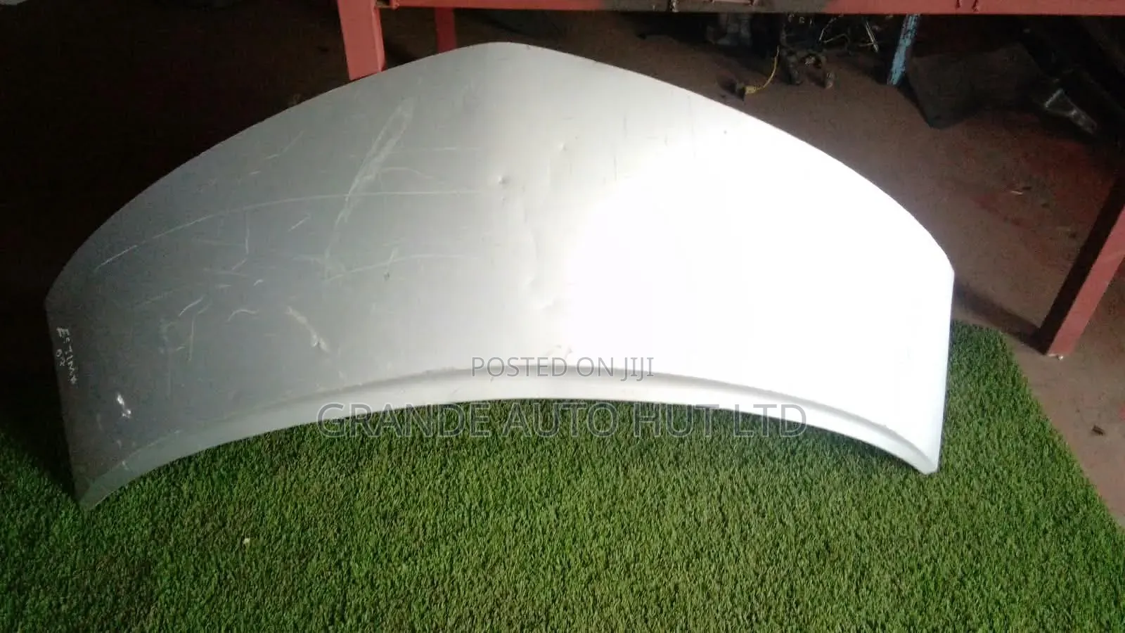 Toyota Estima Bonnet