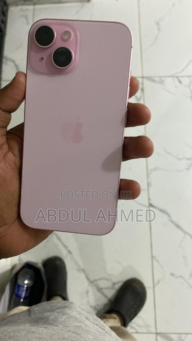 Apple iPhone 15 128 GB Pink