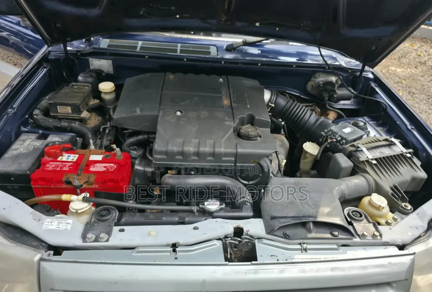 Mitsubishi Pajero IO 2002 Blue