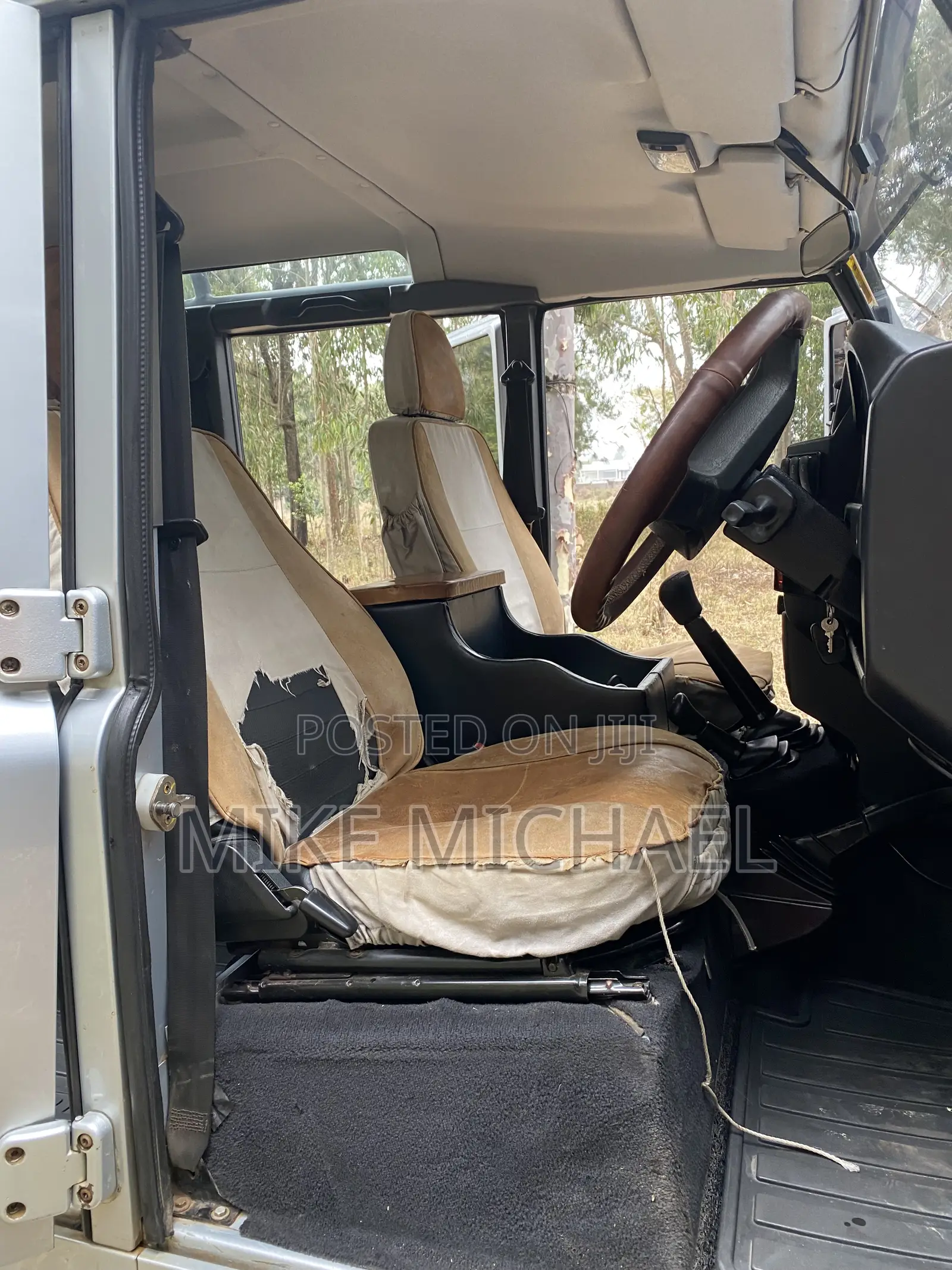 Land Rover Defender 2011 Gray