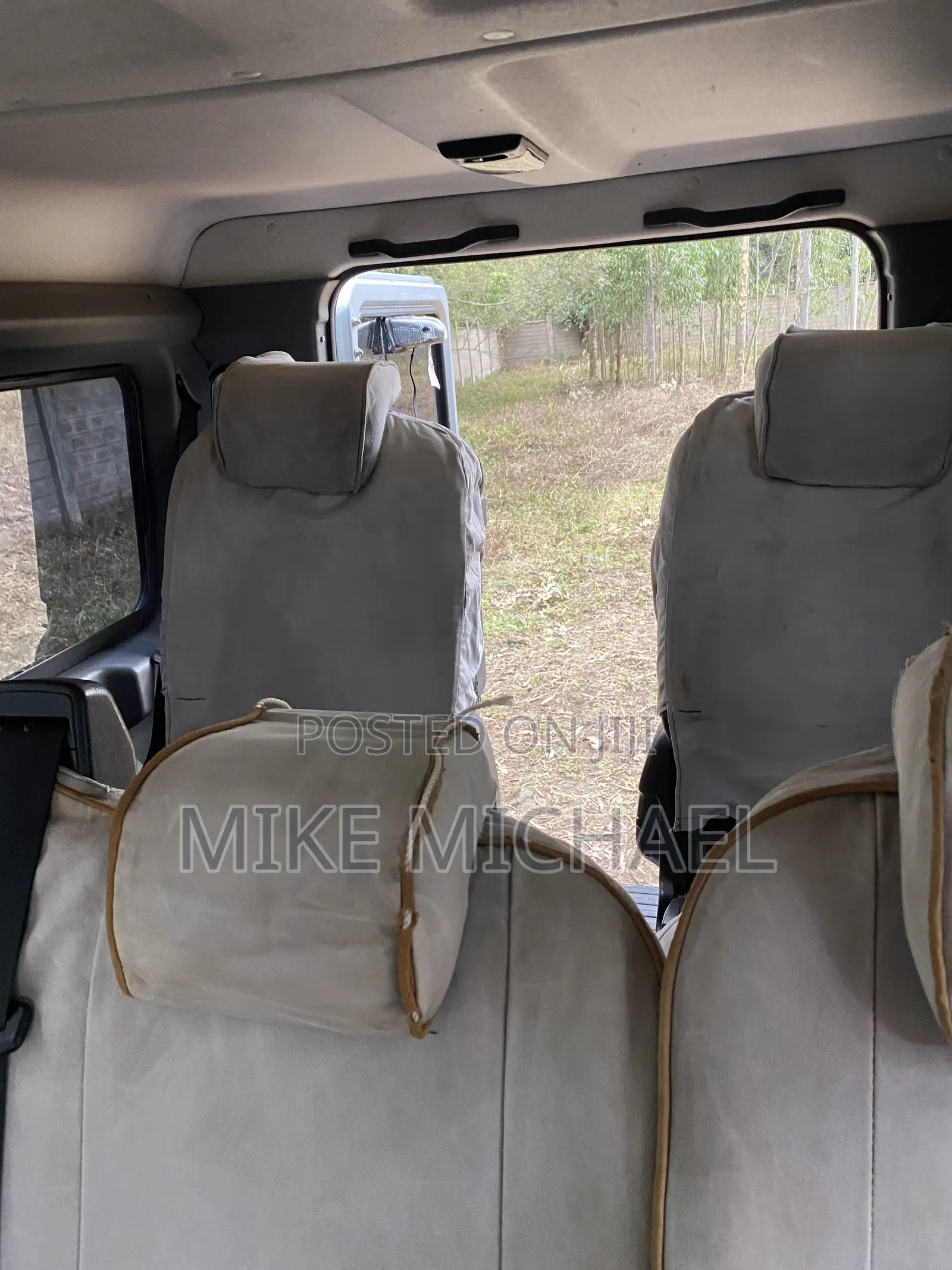 Land Rover Defender 2011 Gray