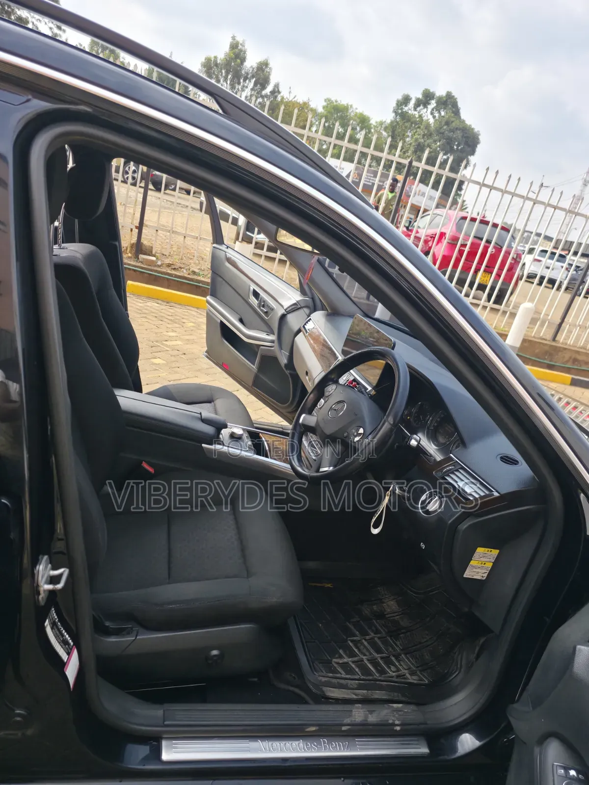 Mercedes-Benz E250 2012 Black