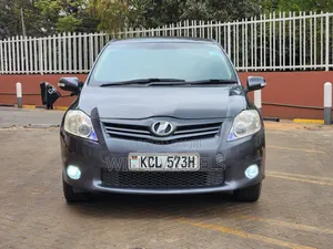 Toyota Auris 2010 Gray