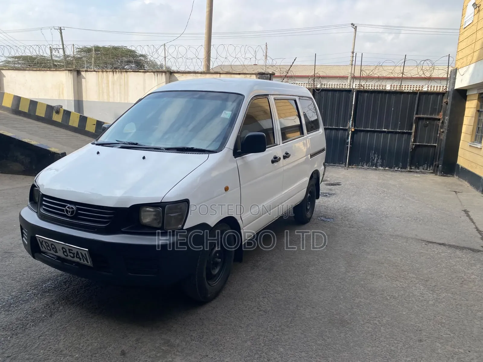 Toyota TownAce 2004 White
