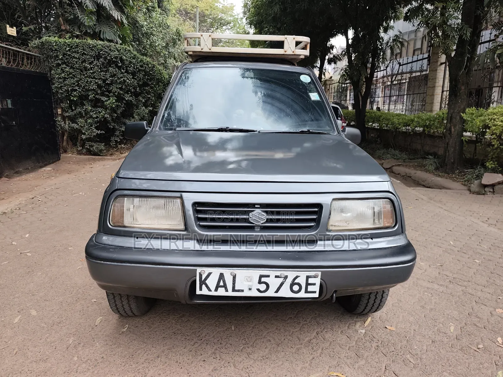 Suzuki Escudo 1995 Gray