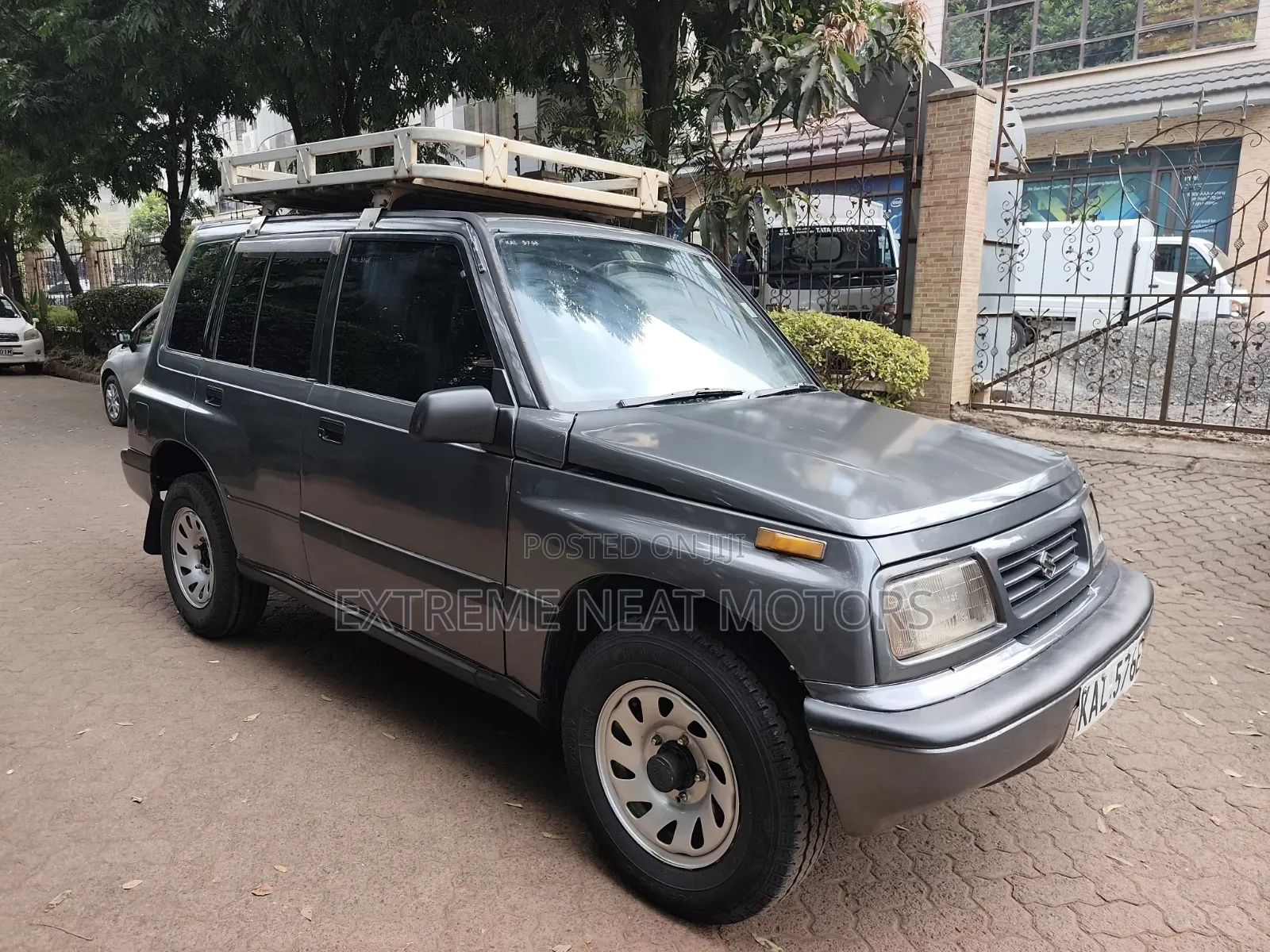 Suzuki Escudo 1995 Gray