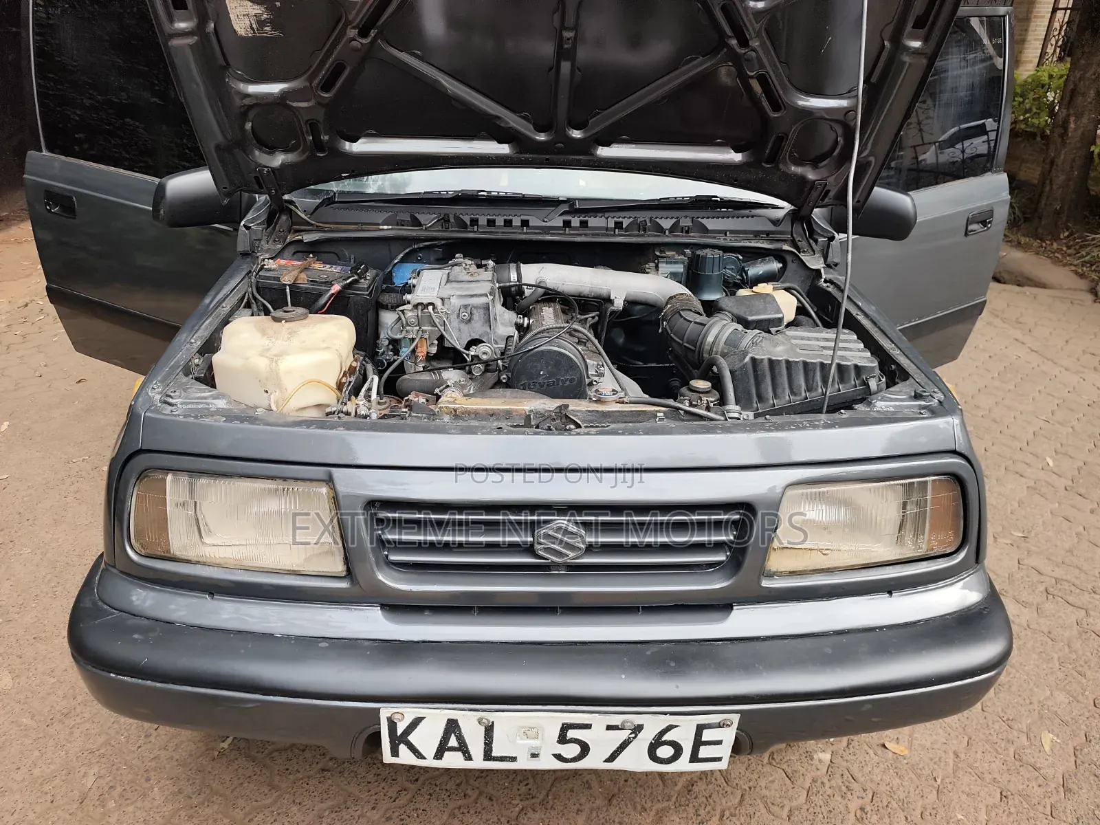 Suzuki Escudo 1995 Gray