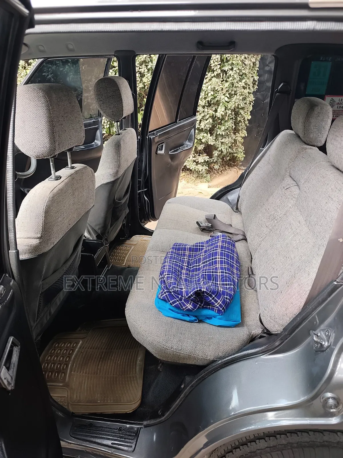 Suzuki Escudo 1995 Gray
