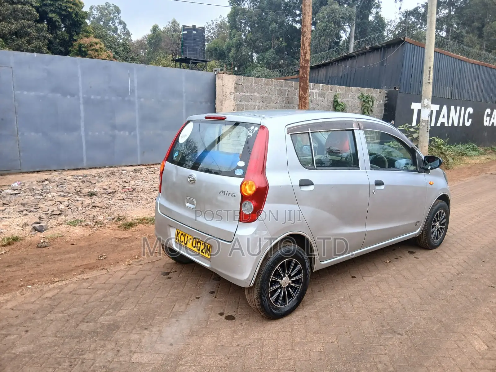 Daihatsu Mira 2012 Silver