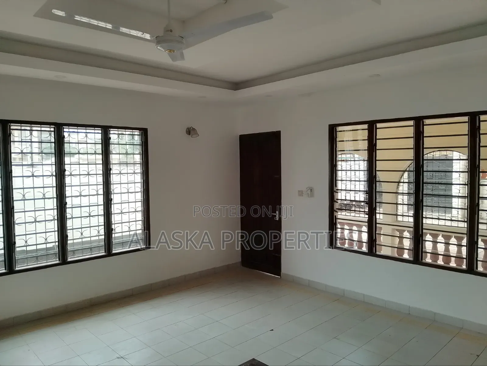 4bdrm Mansion in Beach Road, Nyali Mkomani for rent