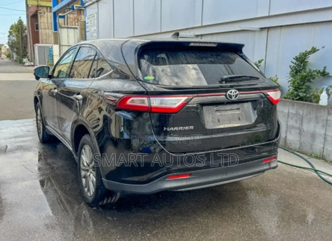 Toyota Harrier 2018 Black