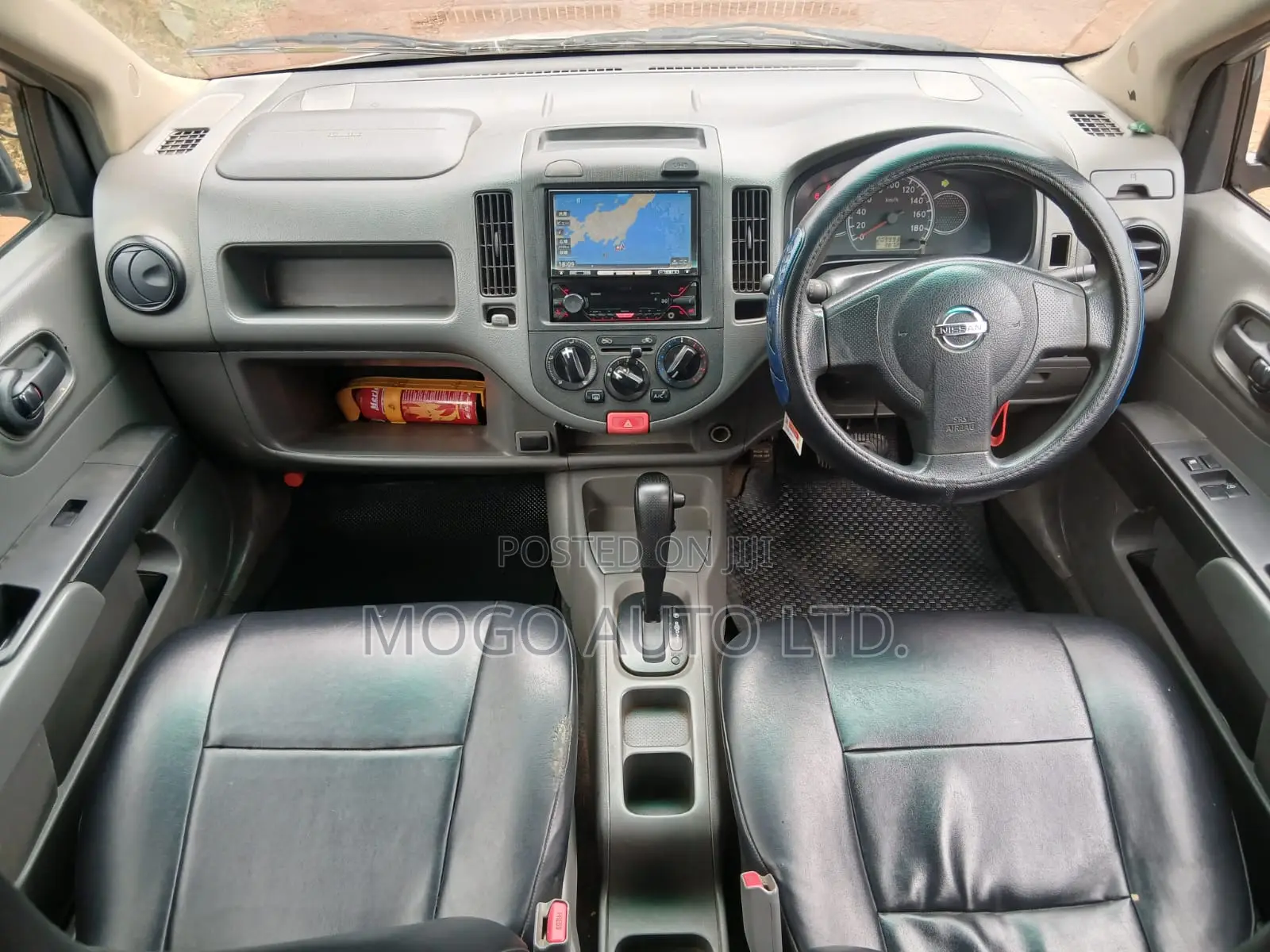 Nissan Advan 2010 Silver