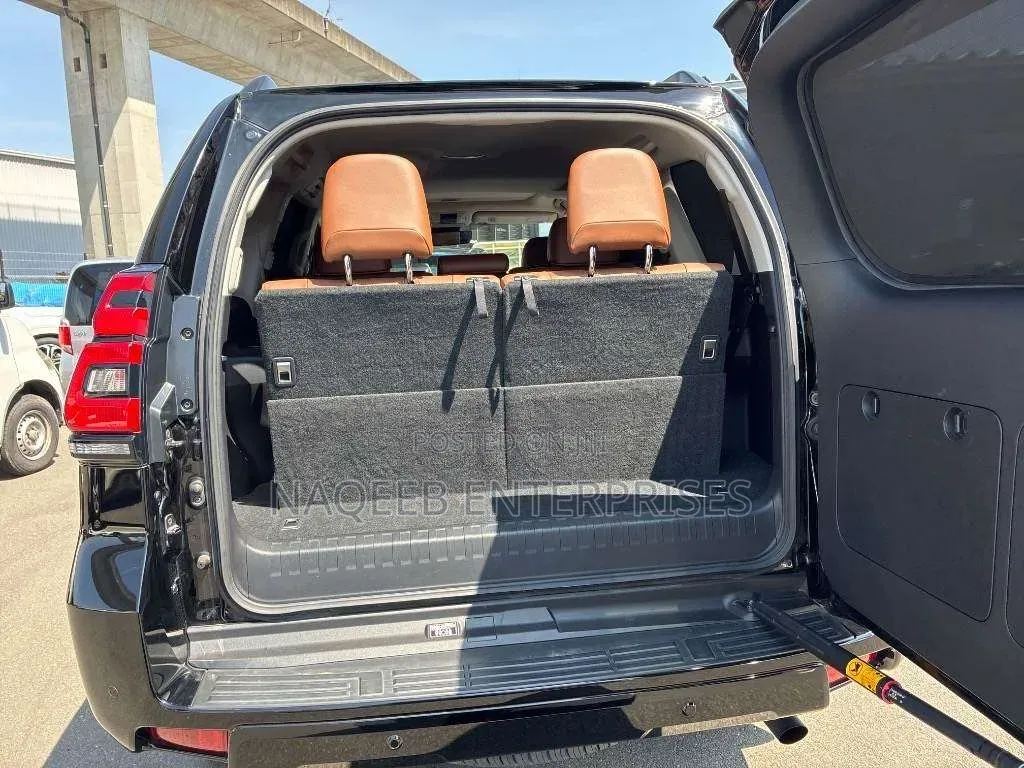 Toyota Land Cruiser Prado 2021 Black