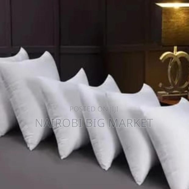 Soft Throw Pillows Cushion Filled With Fibre