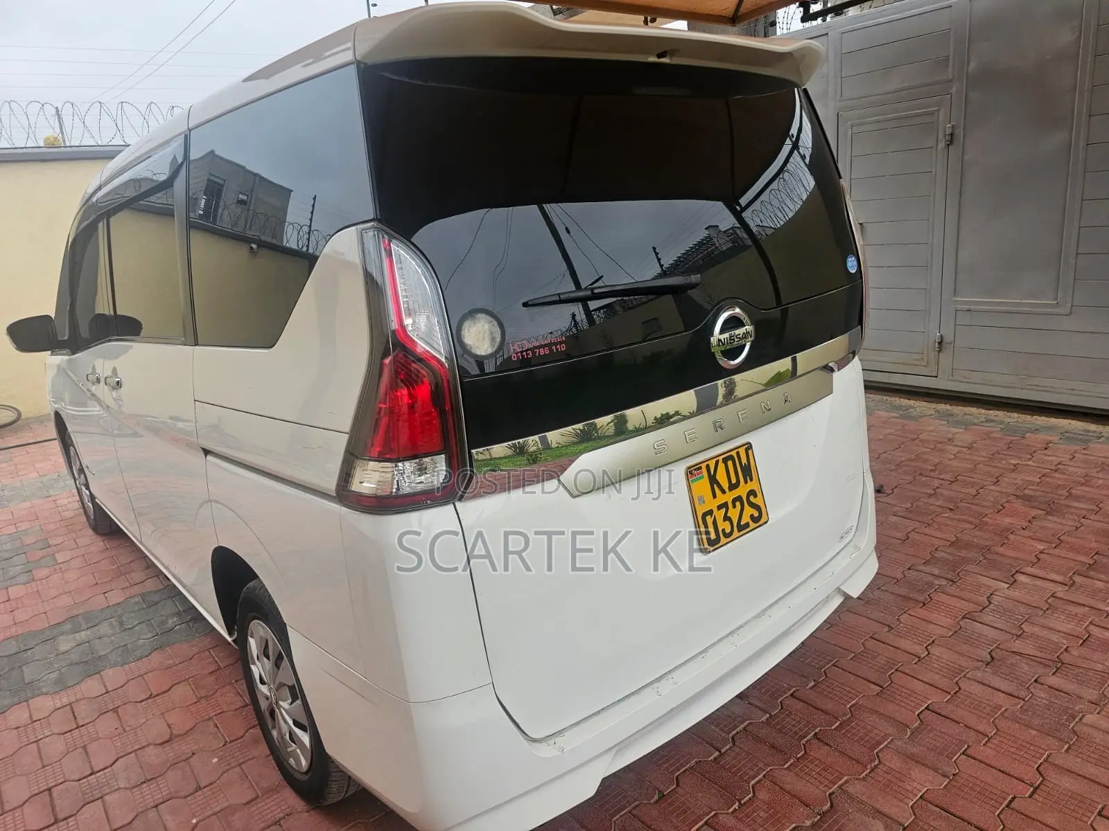 Nissan Serena 2018 White