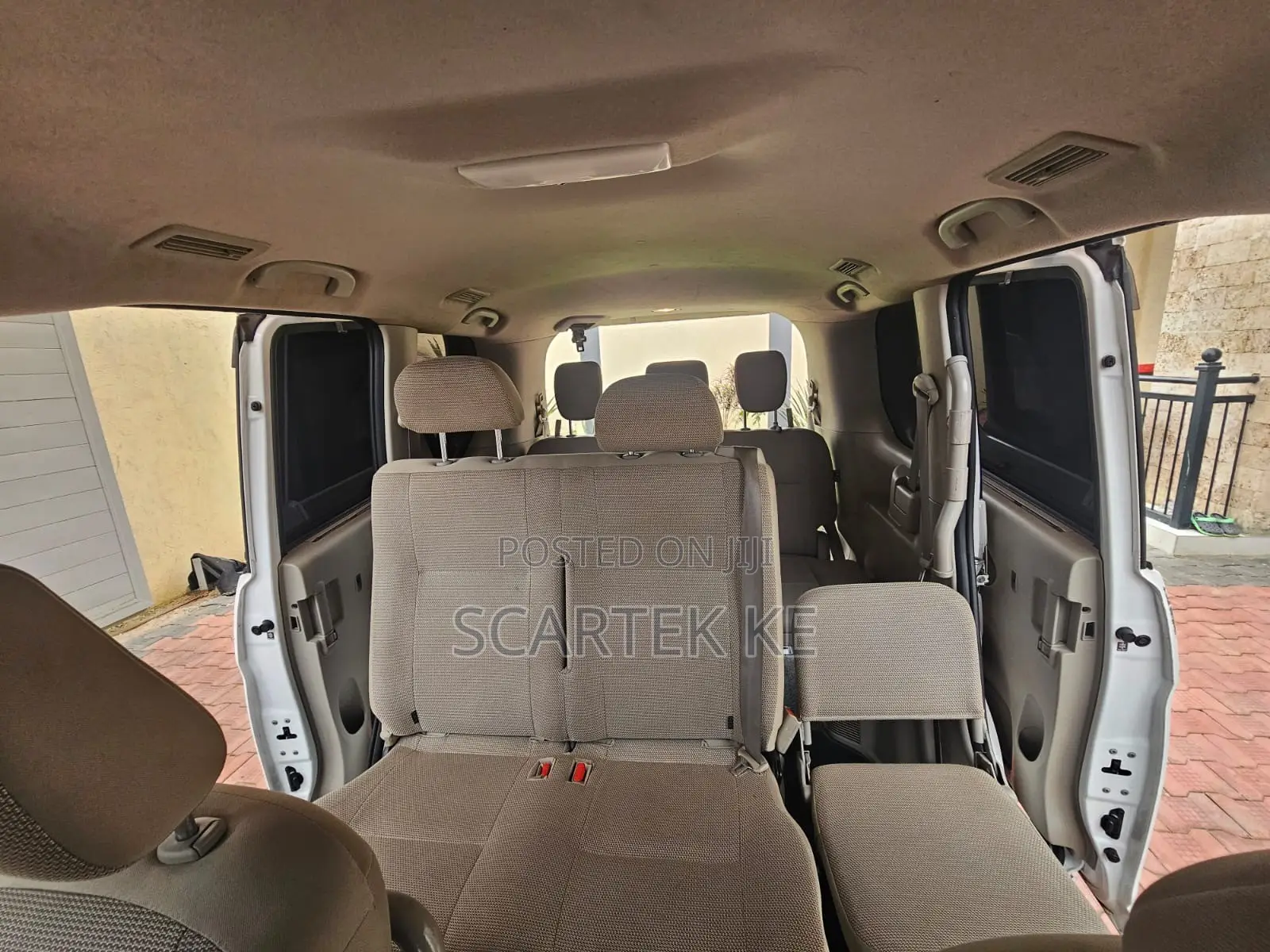 Nissan Serena 2018 White